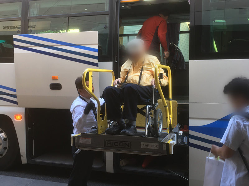 介護旅行-福祉向けリフト付き大型バス